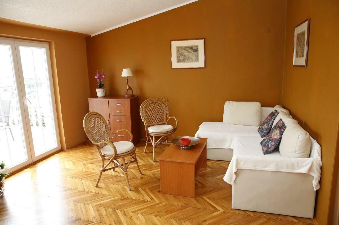 Apartment And Rooms Villa Kolonada Vodice Exterior photo